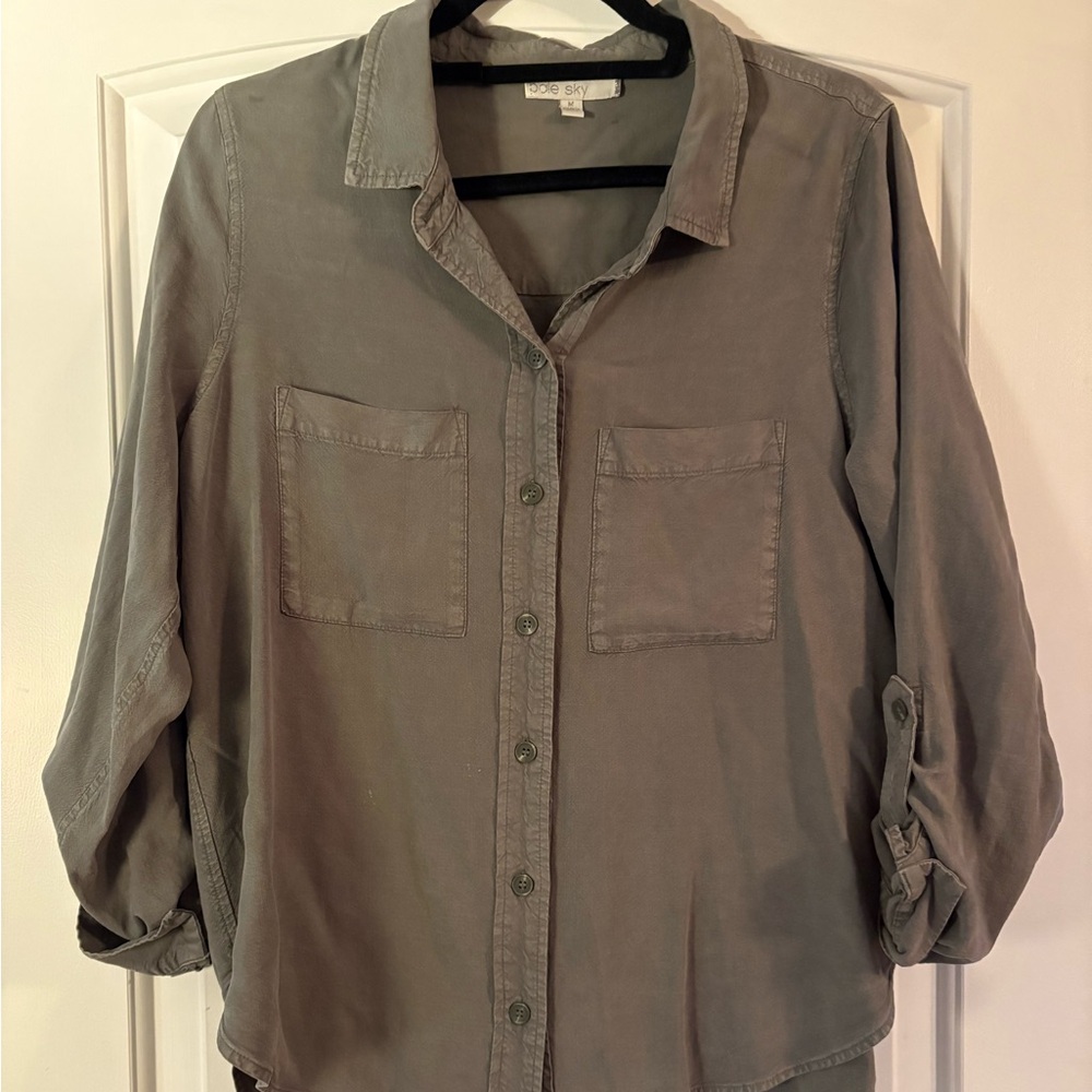 Pale Sky Beige Top